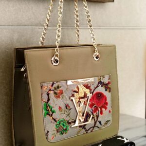 Master Quality Bag | 🎀 LV Cross Body Bag For Girls with 2 Strap🎀 3