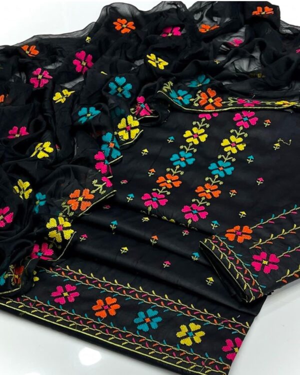 New Lawn/cotton Hit Traditional Article - Image 3