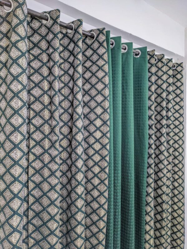 Stylish Velvet Jacquard Curtain Mashup – Elegant 3-Piece Set for Modern Spaces - Image 13