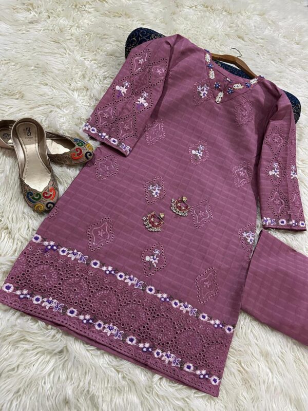 Beat the Heat in Style with Pak Libas Summer Doria Cotton Lawn Set - Image 8