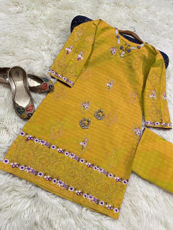 Beat the Heat in Style with Pak Libas Summer Doria Cotton Lawn Set - Image 3