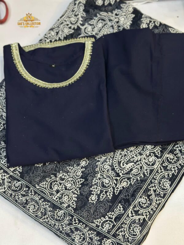 Elegant Silk Ensemble with Intricate Embroidery – Limited Edition