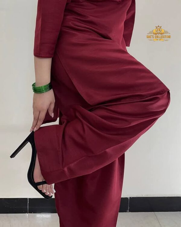 Chic Mehroon Farshi Set in Row Silk – Trending Style Pick - Image 4