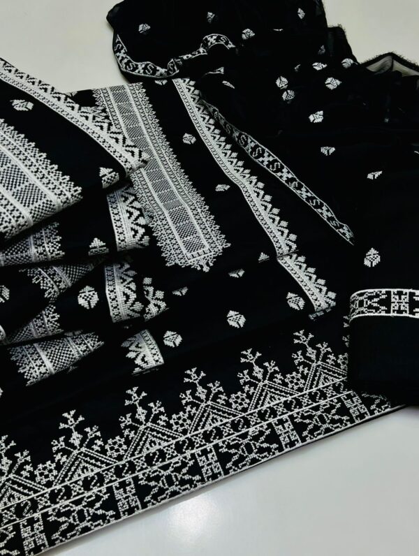 Back in Style – Traditional Embroidered 3-Piece Suit from the Summer 2025 Collection - Image 6