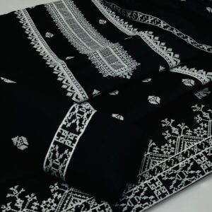 Back in Style – Traditional Embroidered 3-Piece Suit from the Summer 2025 Collection