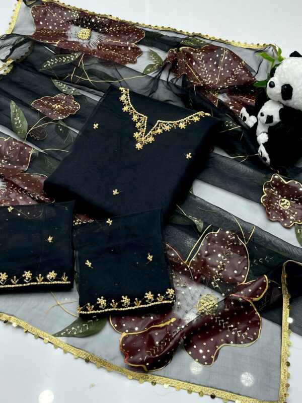 Exquisite Handmade Embroidered Collection 2K25 – Luxury at Its Best - Image 4