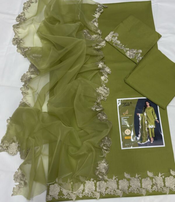 Maria B 1092 Luxury Embroidered 3-Piece Lawn Suit - Image 10