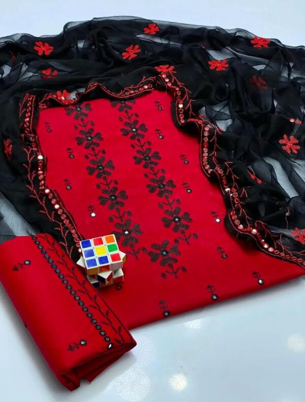 Luxury 3-Piece 09MM Sequence Embroidered Lawn – Summer Glam 2K25 Edition - Image 7