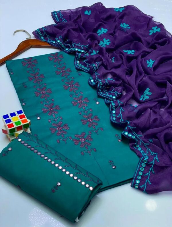 Luxury 3-Piece 09MM Sequence Embroidered Lawn – Summer Glam 2K25 Edition - Image 3