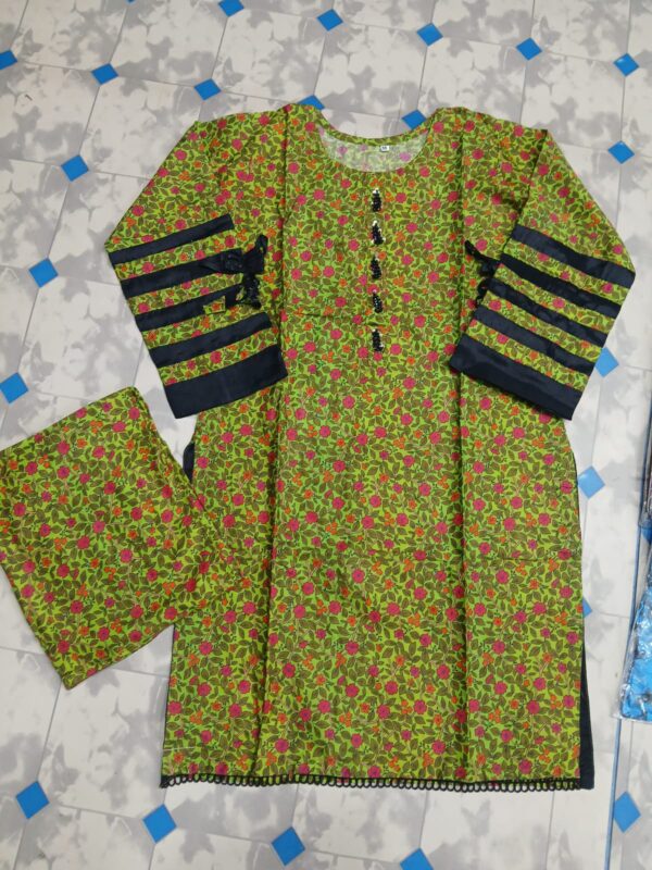 Elegant Handwork 2-Piece in Digital Lawn – Refined Style for Quality Lovers - Image 4