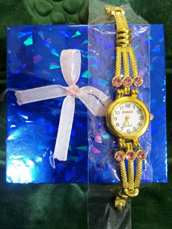 Elegant Ladies Watch with Stylish Gift Box – Affordable Luxury at 800