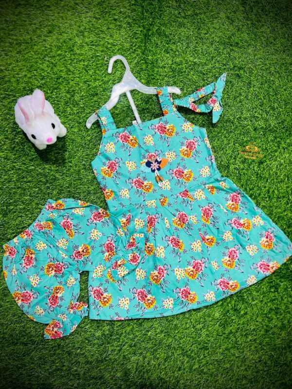Adorable 3-Piece Baby Outfit Set – Frock, Shorts & Hair Bin for Just Rs. 1299 - Image 5