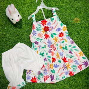 Adorable 3-Piece Baby Outfit Set – Frock, Shorts & Hair Bin for Just Rs. 1299 4