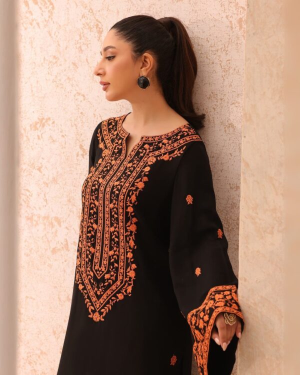 Sofia 2PC Embroidered Summer Lilen Set – Stylish Comfort for Rs. 2300 - Image 3