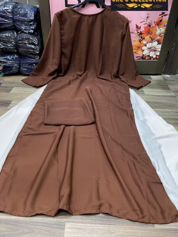 Elegant Graceful Abaya with Matching Stoller – Perfect Fit for Every Occasion - Image 3