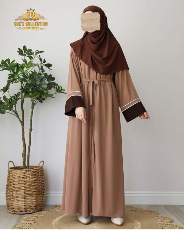 Elegant Crown Abaya with Matching Stoller – Comfortable Style in Three Sizes - Image 2