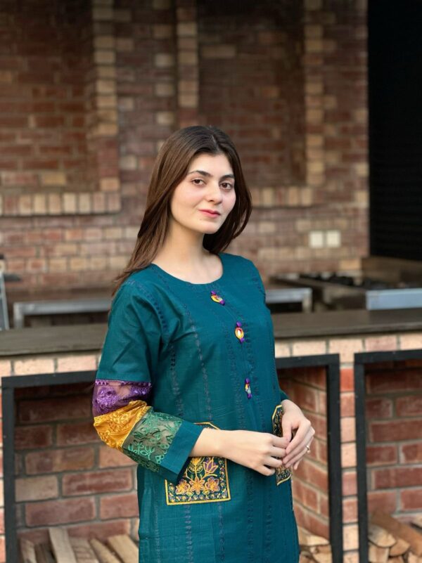 Premium Cotton Double Pocket Embroidered 2-Piece Suit - Image 3