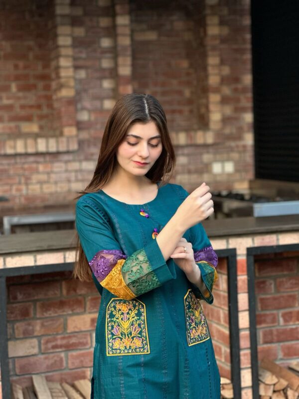Premium Cotton Double Pocket Embroidered 2-Piece Suit - Image 4