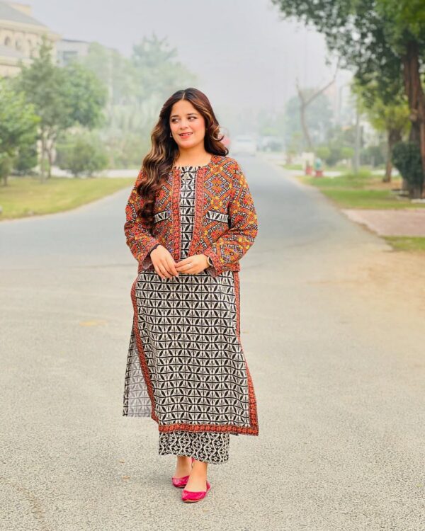 Elegant Ajrak Koti Digital Printed 3-Piece Summer Suit - Image 8