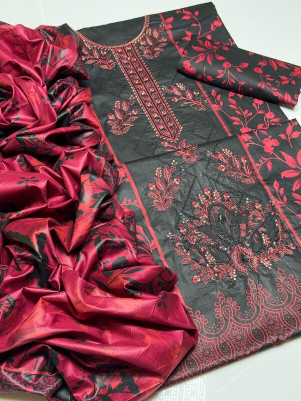 Premium Lawn 3-Piece Suit with Elegant Embroidery and Digital Prints - Image 4