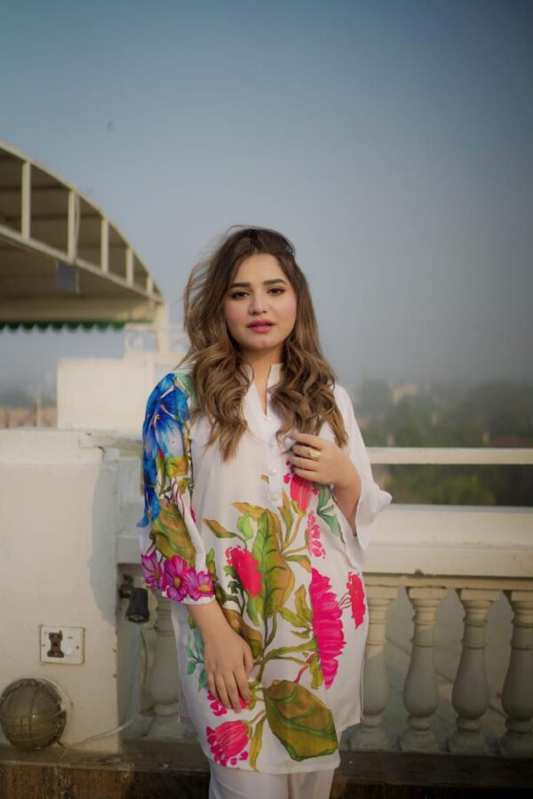 Stylish Printed 2-Piece Outfit – Comfortable and Trendy CRAP Lawn Fabric – Limited Stock! - Image 3