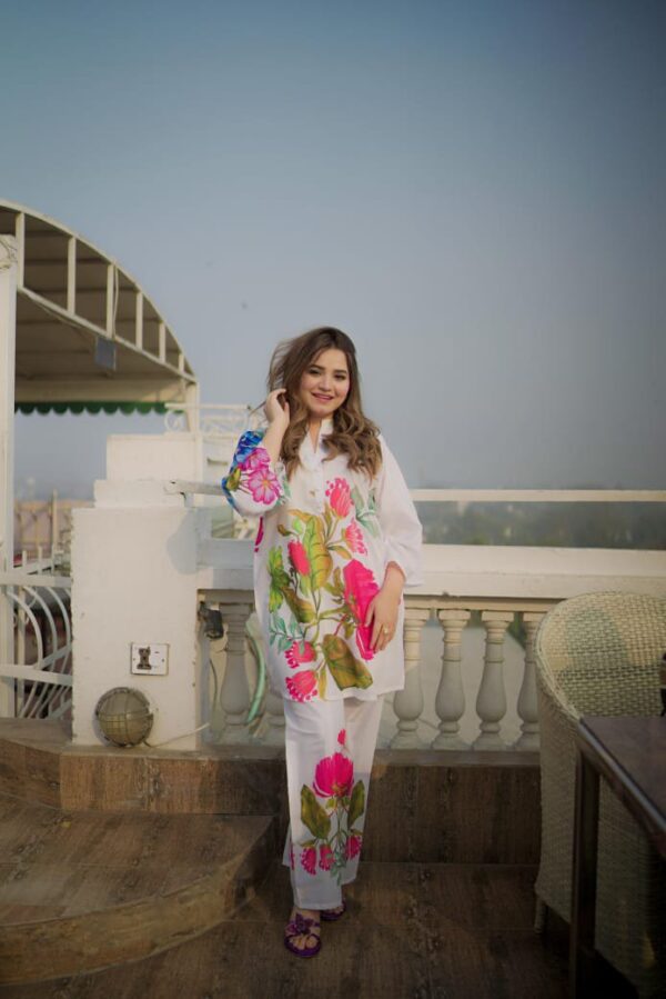 Stylish Printed 2-Piece Outfit – Comfortable and Trendy CRAP Lawn Fabric – Limited Stock!