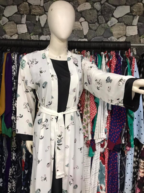 New Stylish Joint Upper Abaya – A1 Georgette Fabric with Printed Belt 3