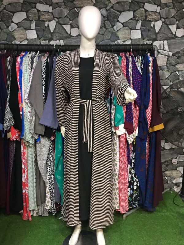 New Stylish Joint Upper Abaya – A1 Georgette Fabric with Printed Belt 2